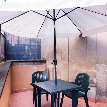 Level House Apartment *