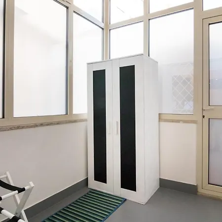 Level House Apartment